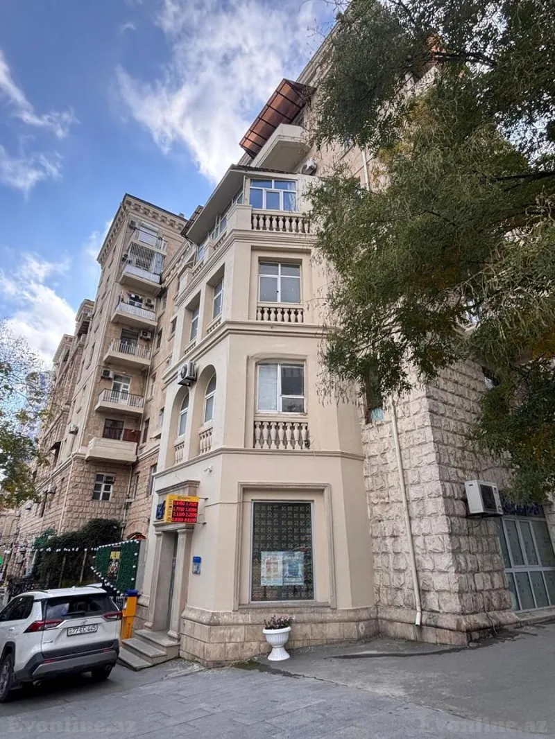3 otaqlı Mənzil 75 m² Nəsimi r. Satılır
