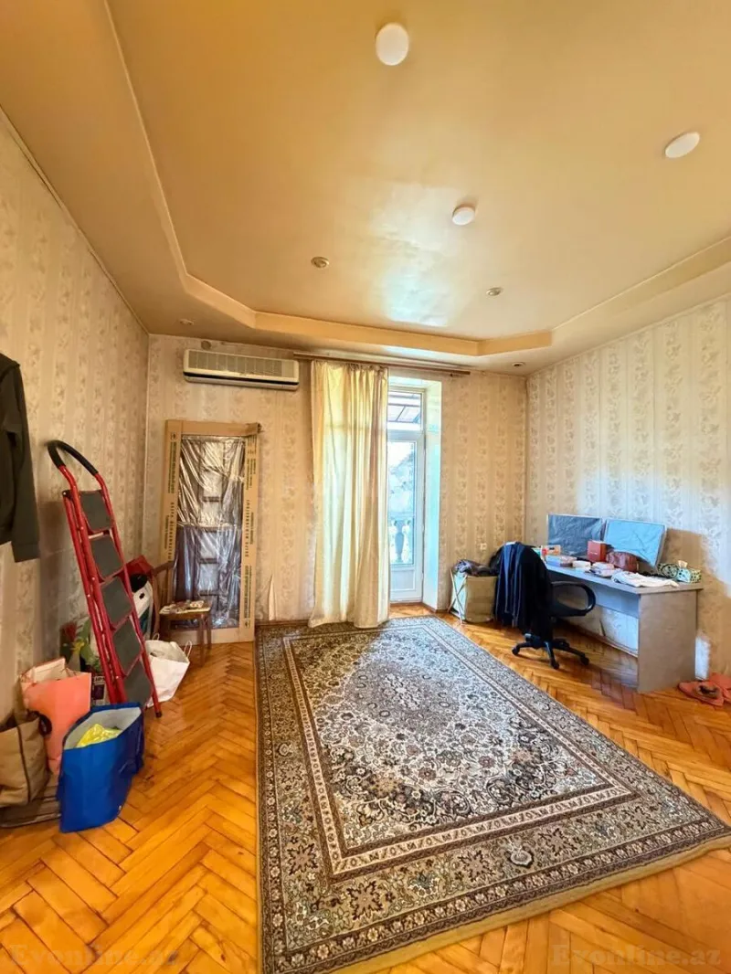 Satılır 3 otaqlı Mənzil Köhnə tikili 75 m² Nəsimi r. - şəkil 2