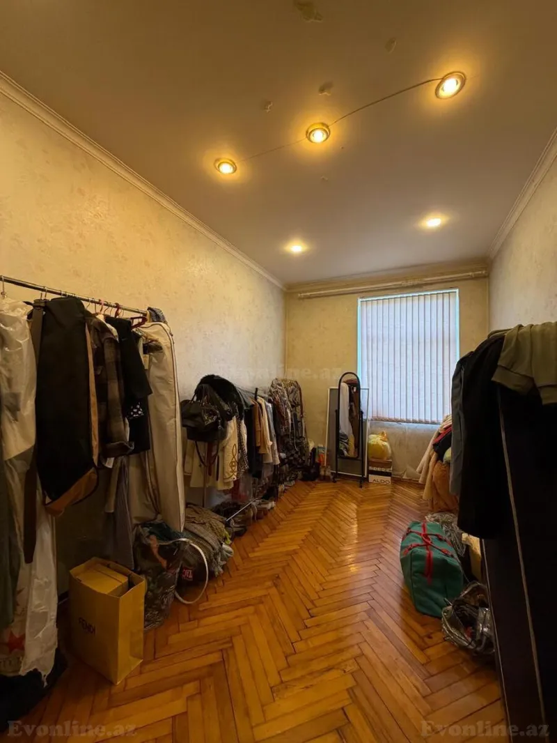 Satılır 3 otaqlı Mənzil Köhnə tikili 75 m² Nəsimi r. - şəkil 4