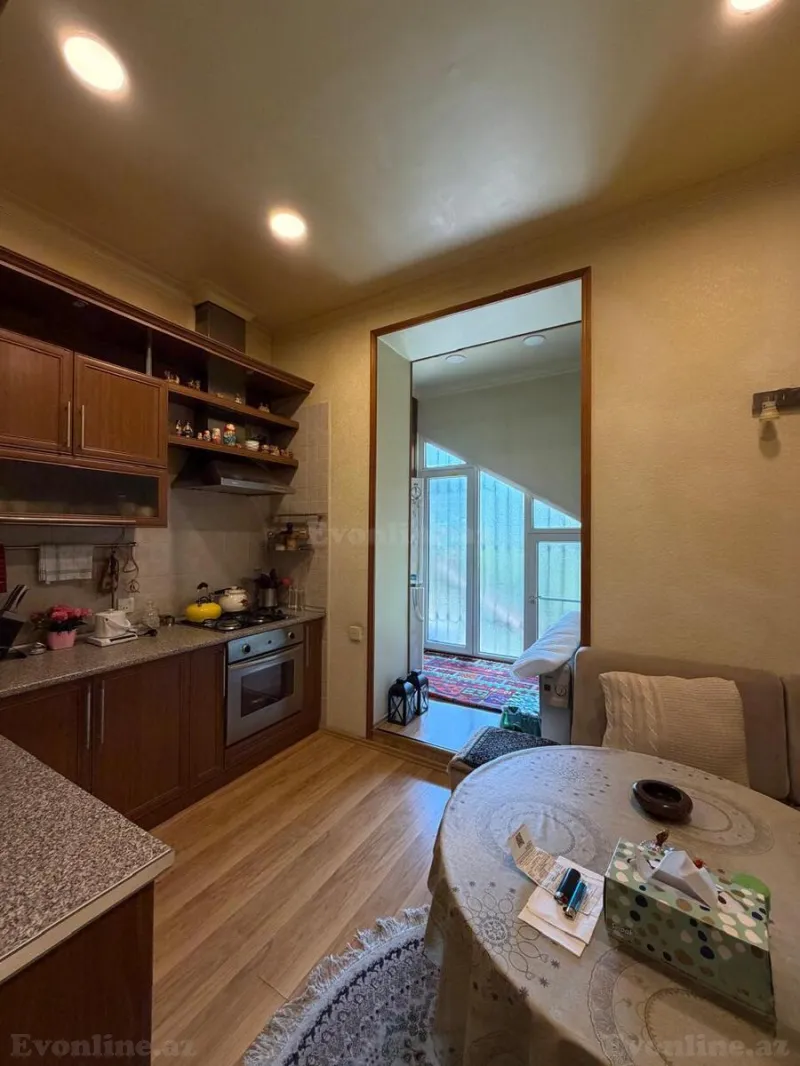 Satılır 3 otaqlı Mənzil Köhnə tikili 75 m² Nəsimi r. - şəkil 6