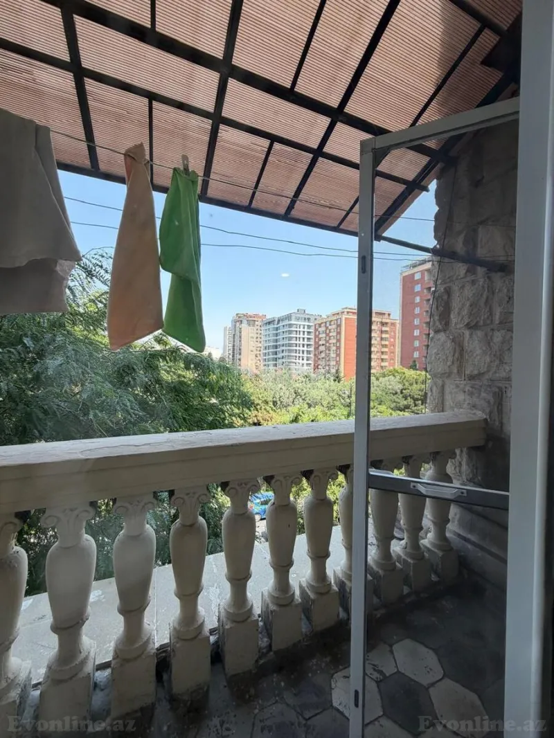 Satılır 3 otaqlı Mənzil Köhnə tikili 75 m² Nəsimi r. - şəkil 10