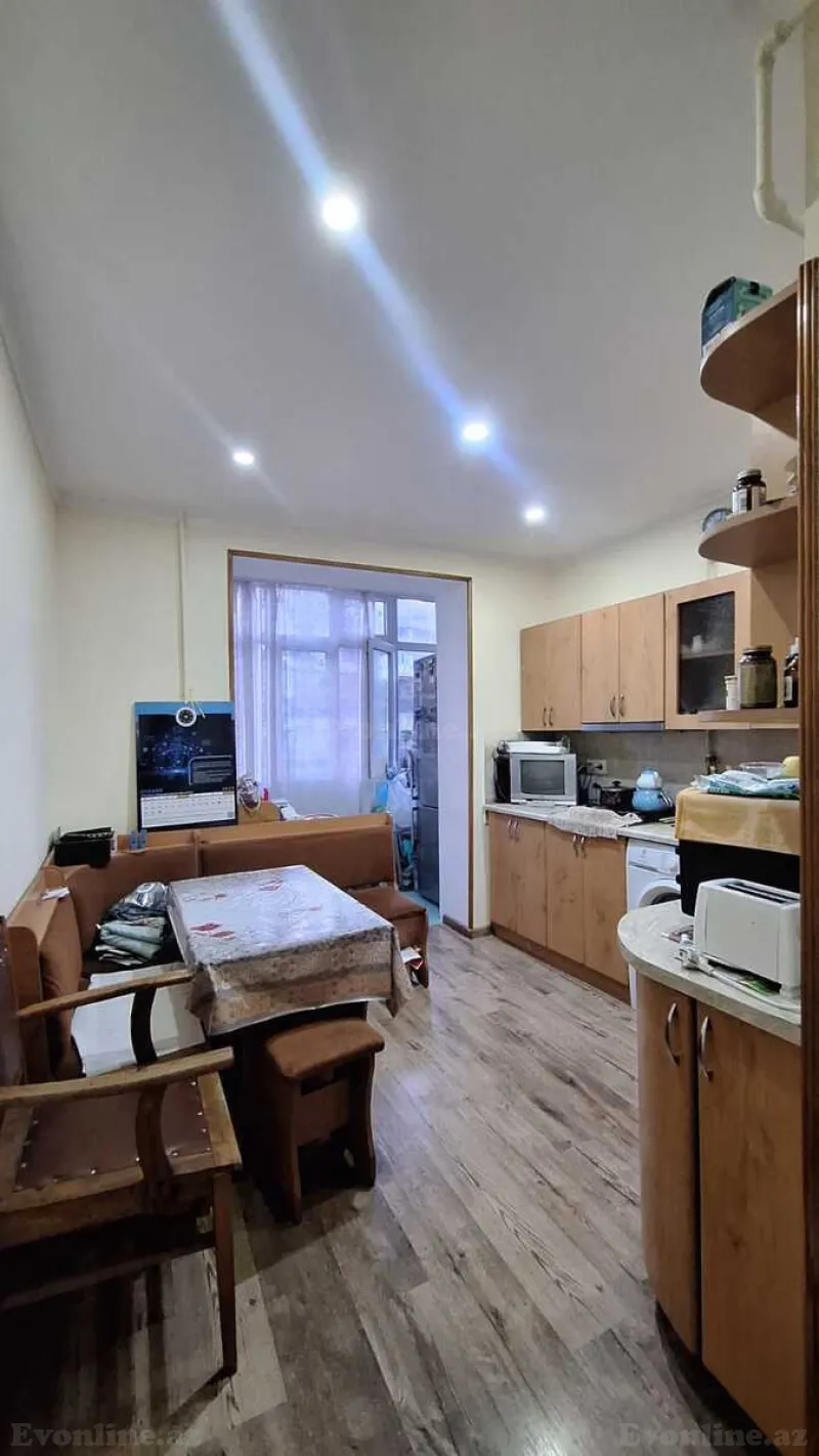 Satılır 3 otaqlı Mənzil Köhnə tikili 90 m² Nəsimi m. - şəkil 8