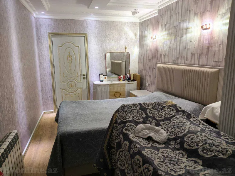 Satılır 2 otaqlı Mənzil Köhnə tikili 60 m² Yasamal r. - şəkil 3