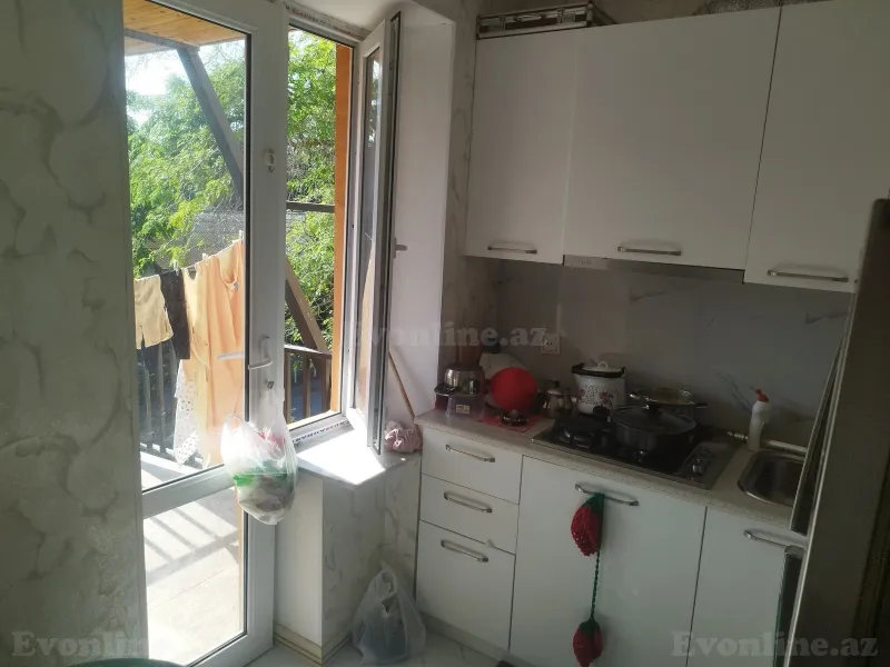 Satılır 2 otaqlı Mənzil Köhnə tikili 60 m² Yasamal r. - şəkil 5