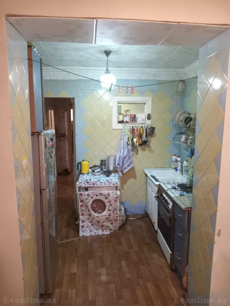 Satılır 3 otaqlı Mənzil Köhnə tikili 75 m² Nəsimi r. - şəkil 3