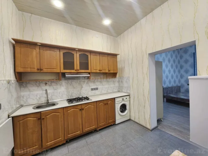 Kirayə verilir 1 otaqlı Mənzil Köhnə tikili 30 m² Sahil m. - şəkil 2