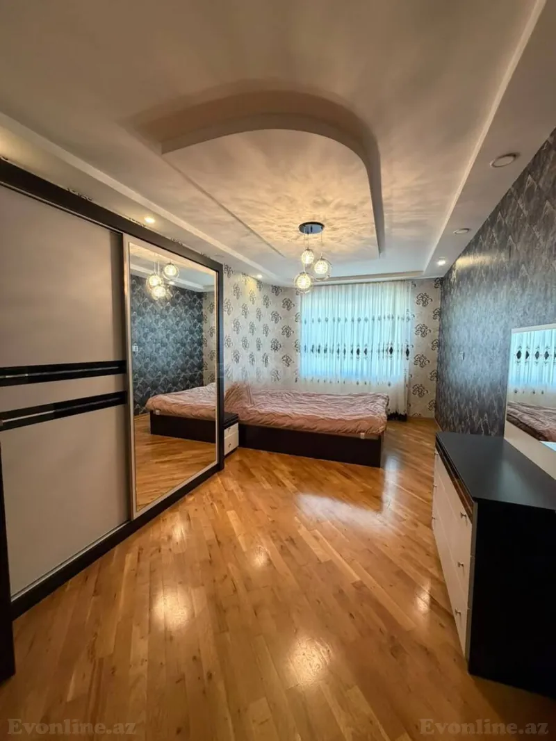 3 otaqlı Mənzil 140 m² Nəriman Nərimanov m. Kirayə verilir