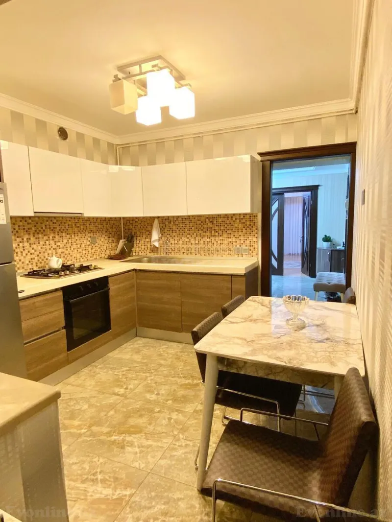 Satılır 3 otaqlı Mənzil Köhnə tikili 110 m² Elmlər Akademiyası m. - şəkil 7