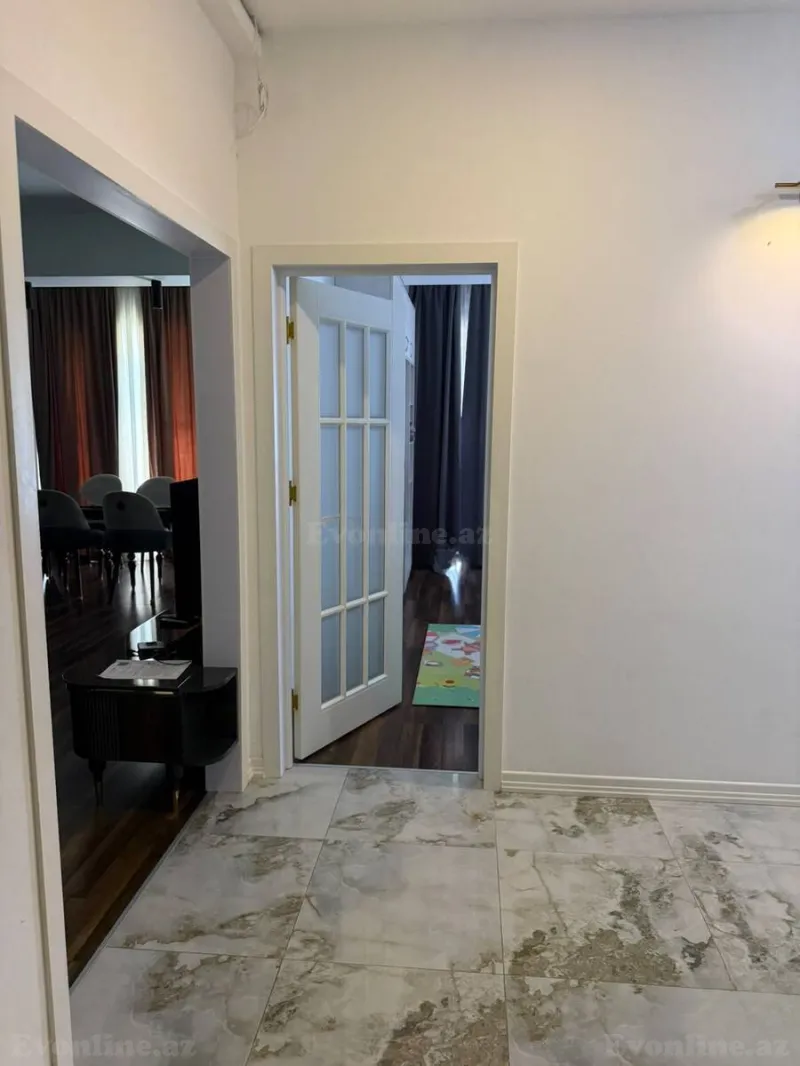 Kirayə verilir 3 otaqlı Mənzil Yeni tikili 100 m² Xətai r. - şəkil 14