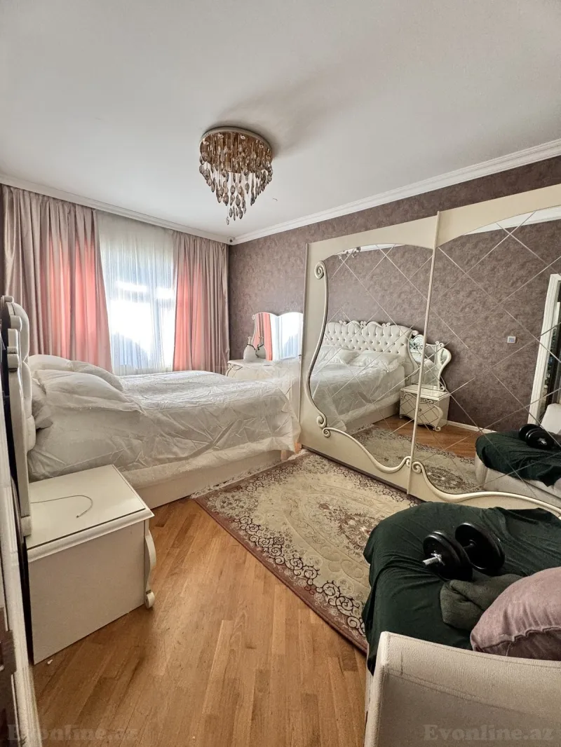 Satılır 4 otaqlı Mənzil Köhnə tikili 100 m² Xalqlar Dostluğu m. - şəkil 3