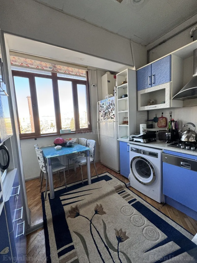 Satılır 4 otaqlı Mənzil Köhnə tikili 100 m² Xalqlar Dostluğu m. - şəkil 12