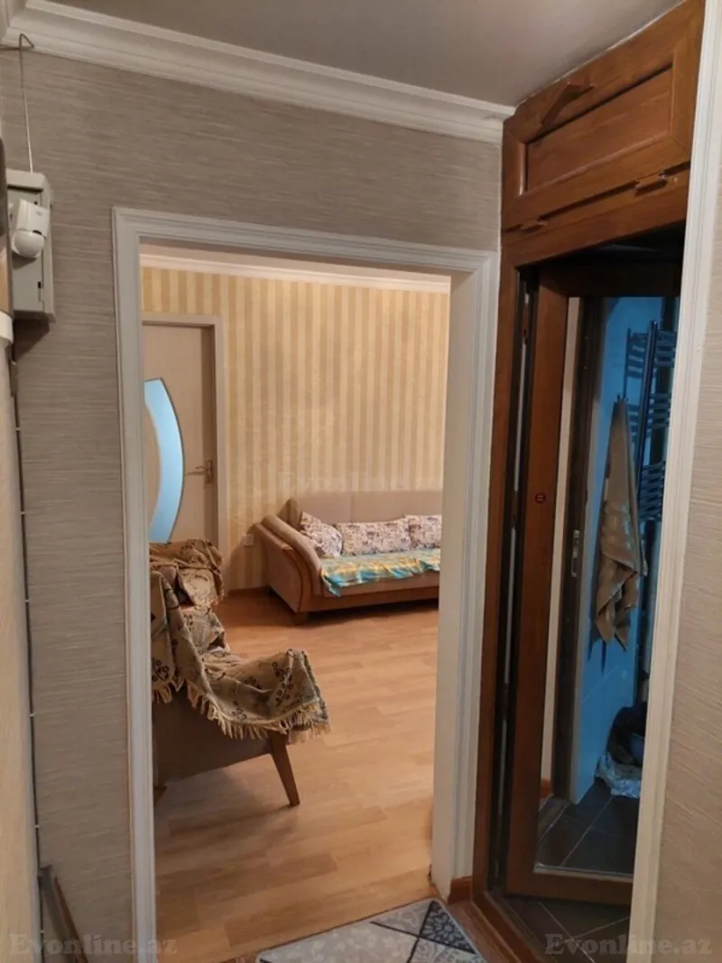 Kirayə verilir 2 otaqlı Mənzil Köhnə tikili 50 m² Nəsimi r. - şəkil 3