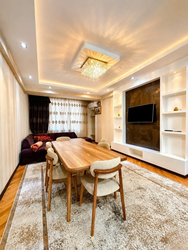 Kirayə verilir 3 otaqlı Mənzil Yeni tikili 120 m² İnşaatçılar m. - şəkil 2