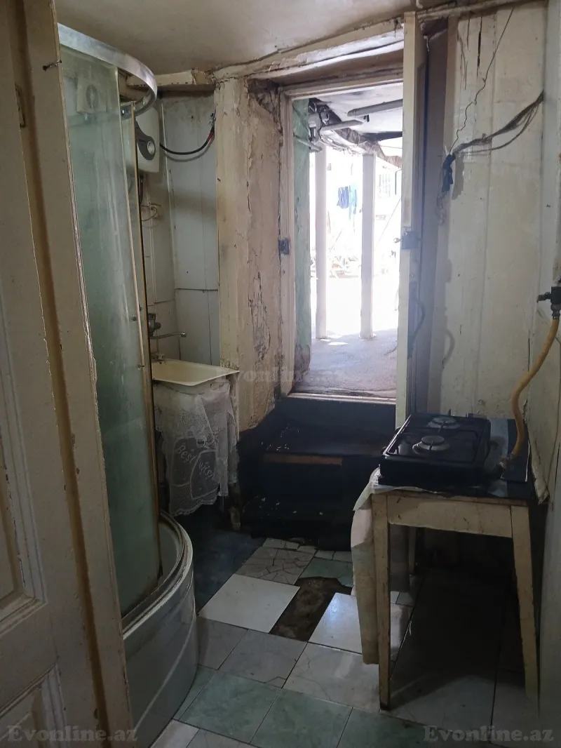 Satılır 1 otaqlı Həyət evi 16 m² Nizami m. - şəkil 3