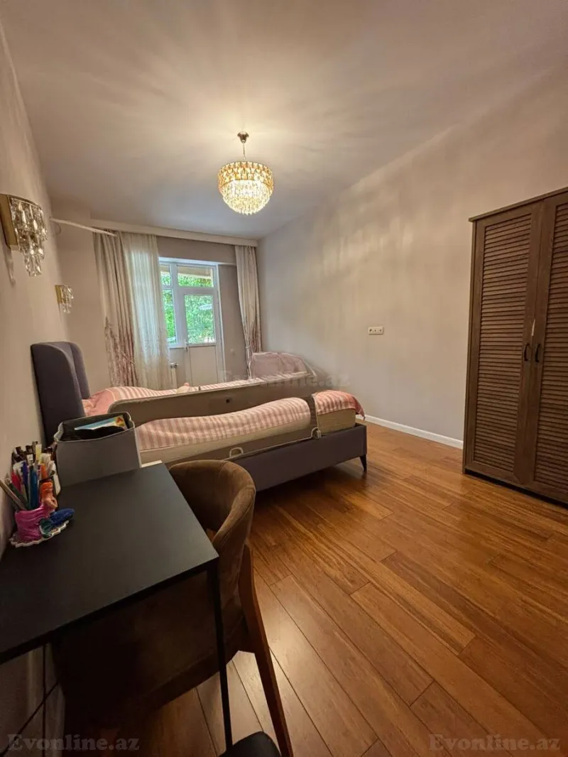 Satılır 3 otaqlı Mənzil Yeni tikili 130 m² Elmlər Akademiyası m. - şəkil 7