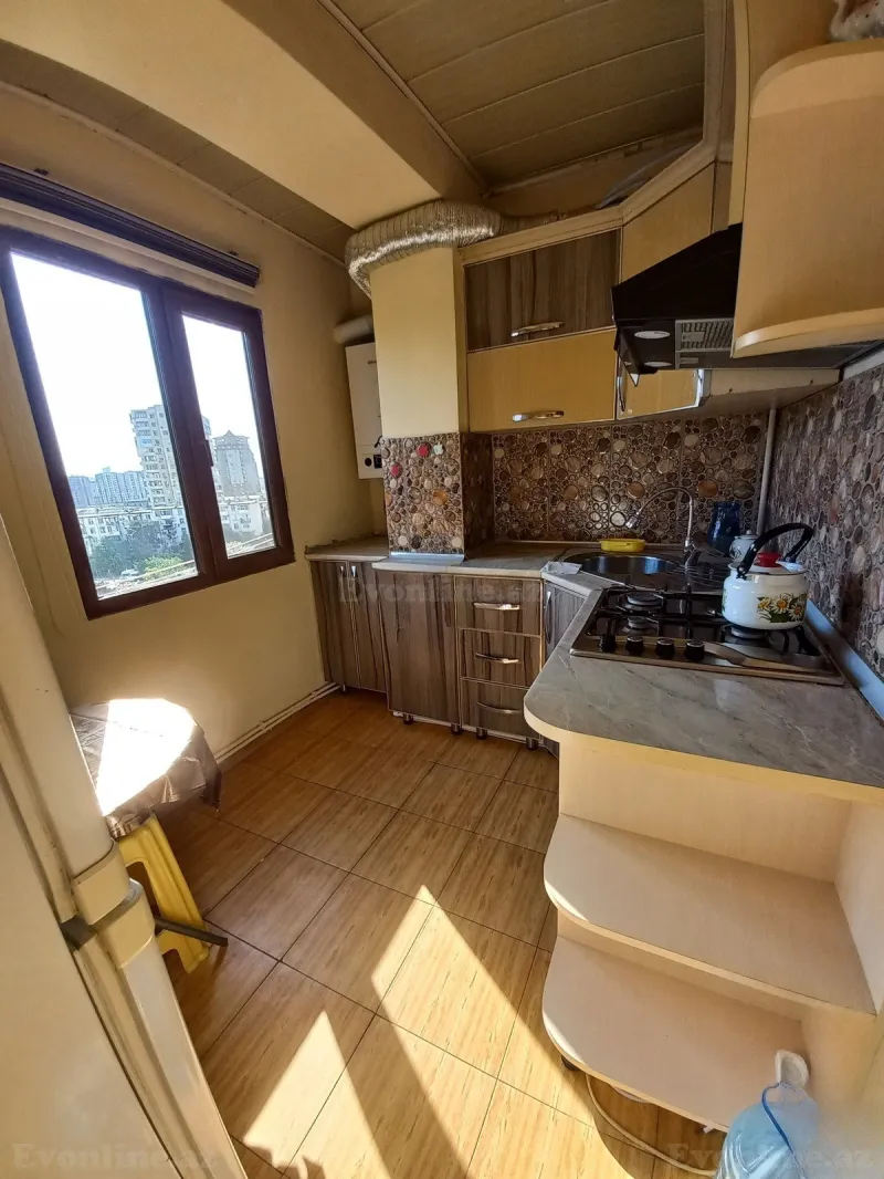 Kirayə verilir 3 otaqlı Mənzil Köhnə tikili 80 m² Neftçilər m. - şəkil 13