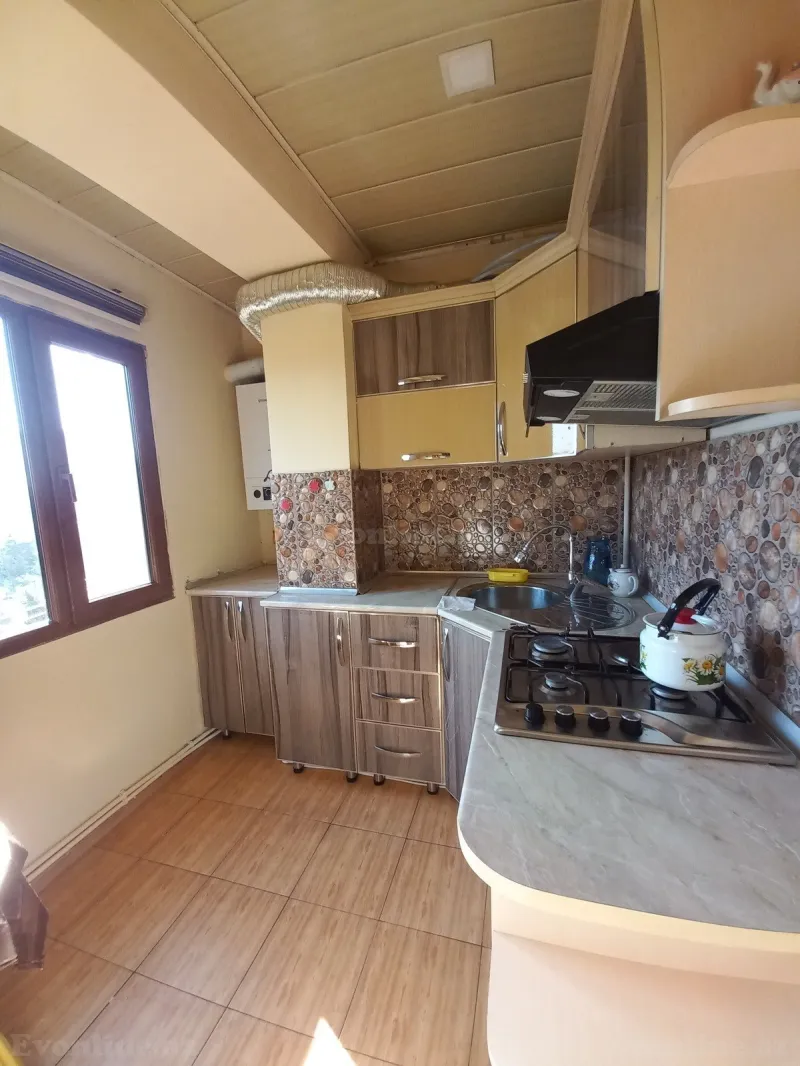 Kirayə verilir 3 otaqlı Mənzil Köhnə tikili 80 m² Neftçilər m. - şəkil 14