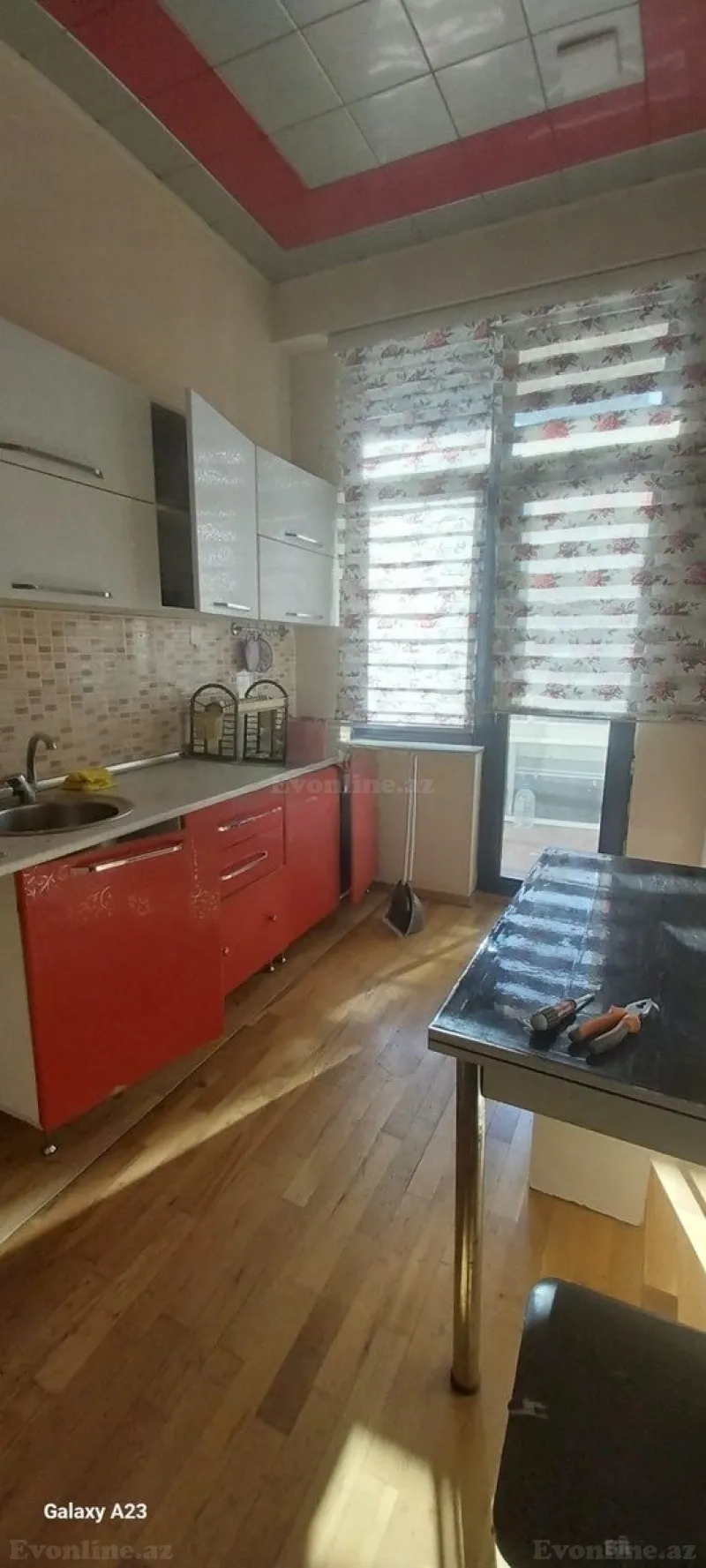 Satılır 3 otaqlı Mənzil Yeni tikili 100 m² İnşaatçılar m. - şəkil 6