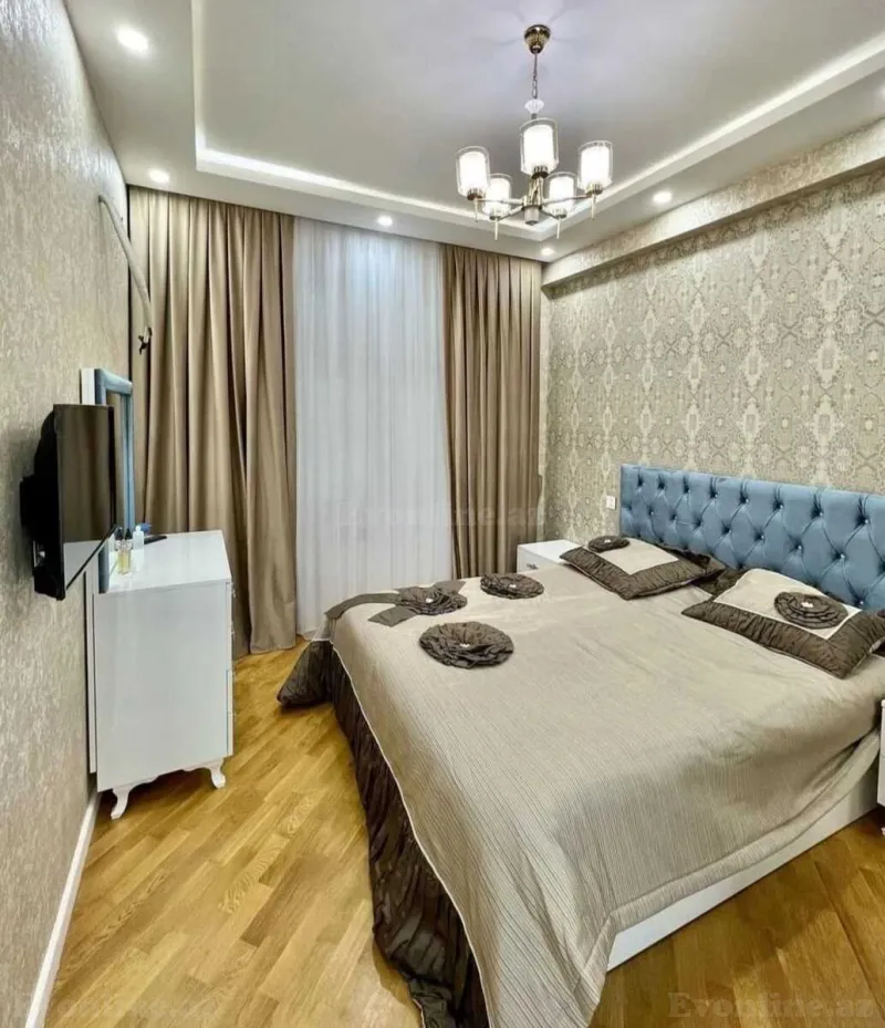 Satılır 2 otaqlı Mənzil Köhnə tikili 57 m² Memar Əcəmi m. - şəkil 2