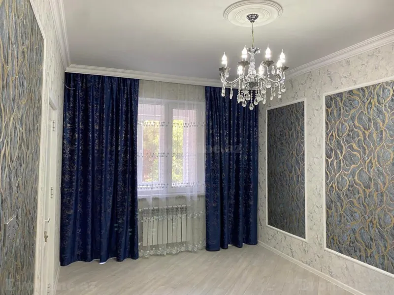 Satılır 2 otaqlı Mənzil Köhnə tikili 45 m² Memar Əcəmi m. - şəkil 2