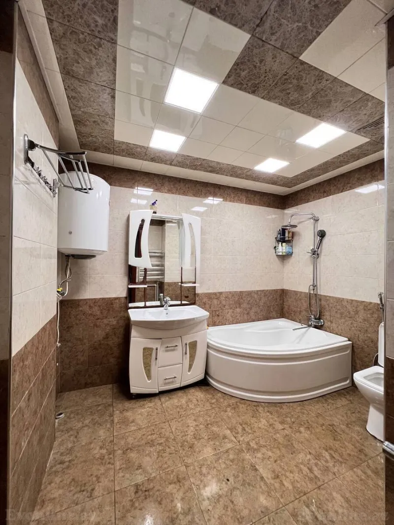 Satılır 3 otaqlı Mənzil Yeni tikili 121 m² Həzi Aslanov m. - şəkil 17