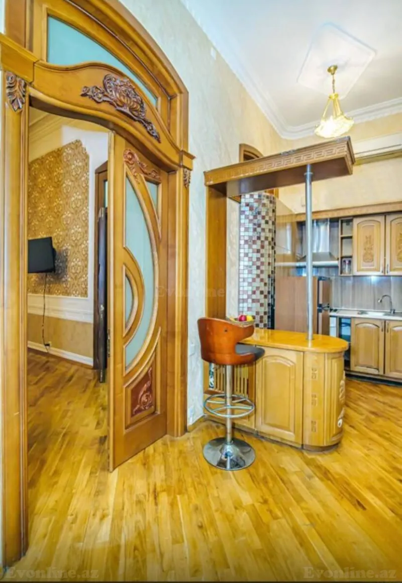 Kirayə verilir 4 otaqlı Mənzil Yeni tikili 120 m² Sahil m. - şəkil 11