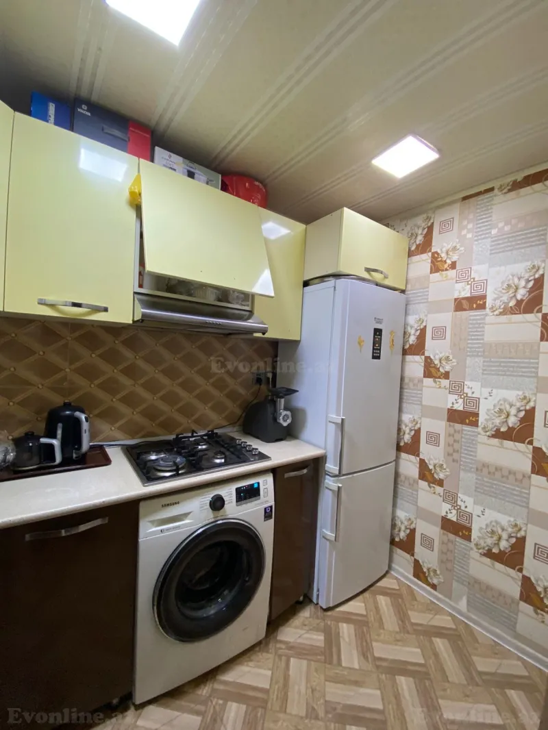 Satılır 2 otaqlı Mənzil Köhnə tikili 40 m² Nərimanov r. - şəkil 2