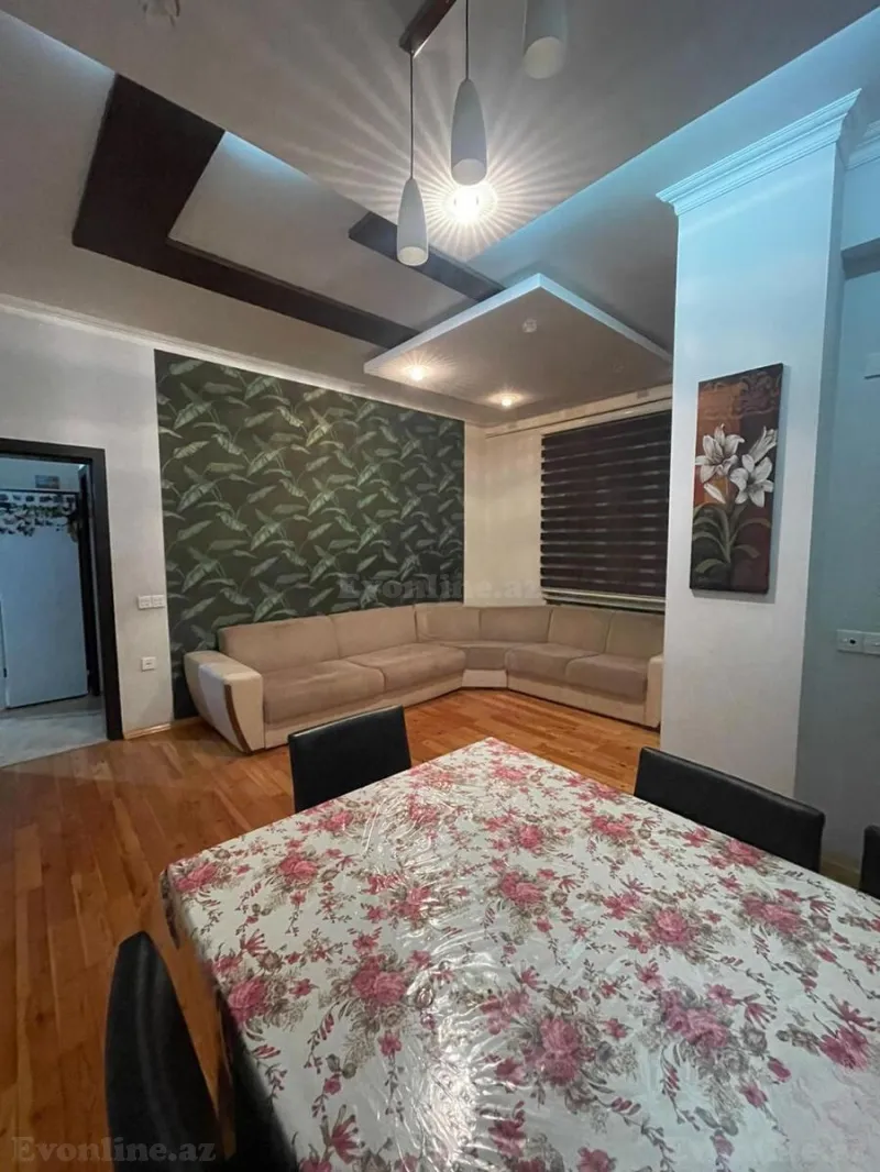 3 otaqlı Mənzil 82 m² Memar Əcəmi m. Kirayə verilir