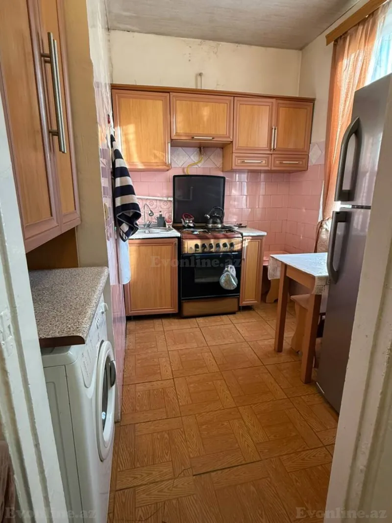 Kirayə verilir 2 otaqlı Mənzil Köhnə tikili 46 m² İnşaatçılar m. - şəkil 11