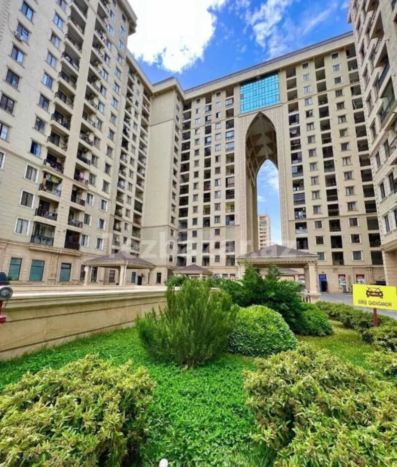 Satılır 6 otaqlı Mənzil Yeni tikili 324 m² H.Əliyev pr. - şəkil 2