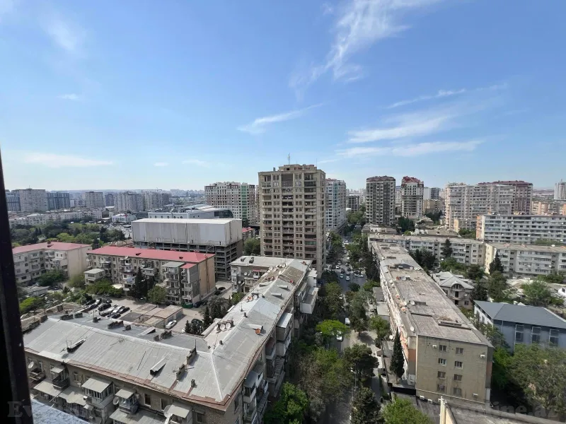 Satılır 6 otaqlı Mənzil Yeni tikili 324 m² H.Əliyev pr. - şəkil 13