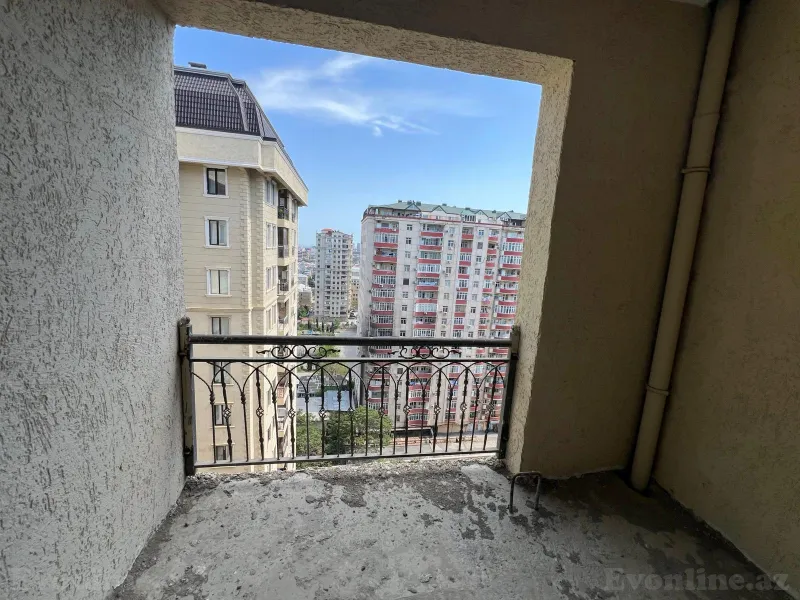 Satılır 6 otaqlı Mənzil Yeni tikili 324 m² H.Əliyev pr. - şəkil 18