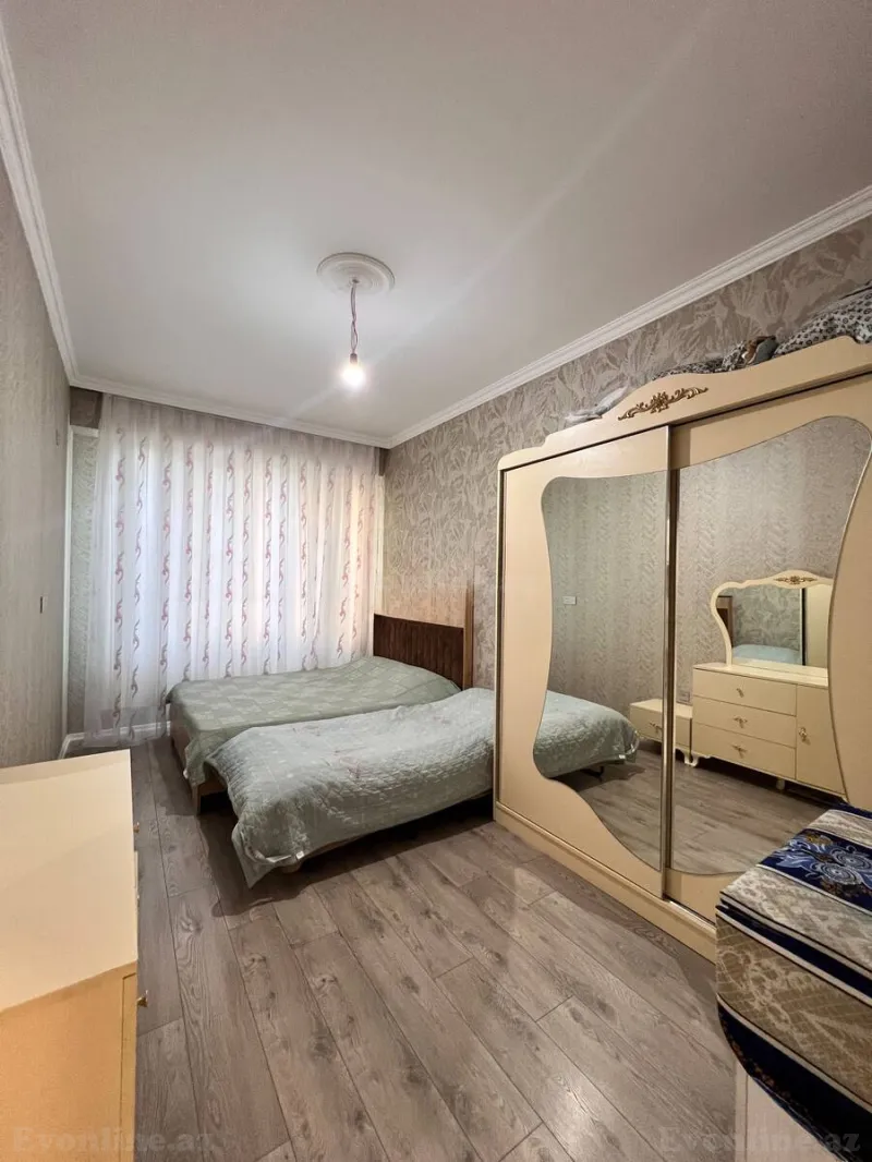 3 otaqlı Mənzil 71 m² Yeni Günəşli Satılır