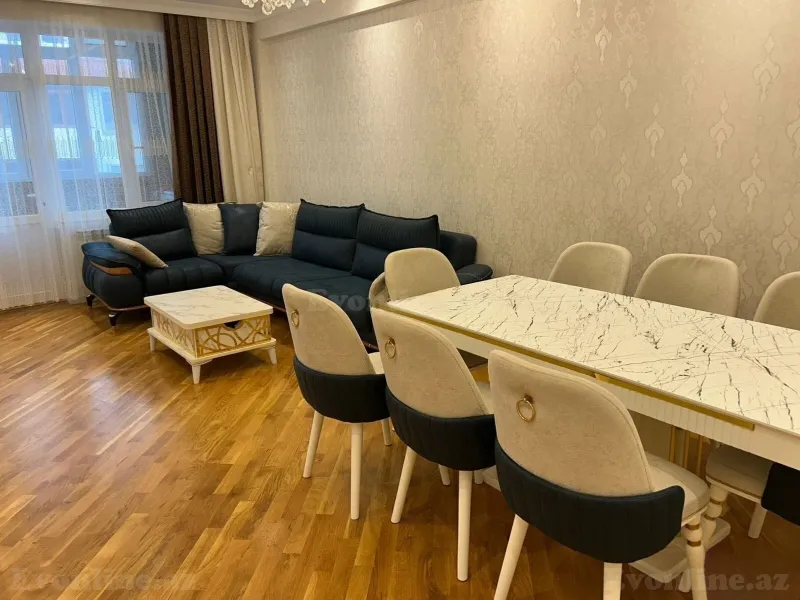 4 otaqlı Mənzil 136 m² Əhmədli m. Satılır