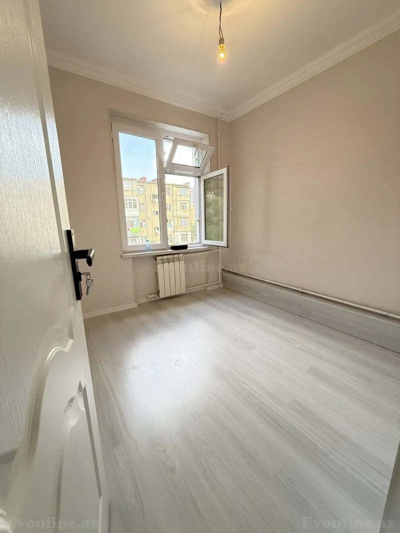 Satılır 2 otaqlı Mənzil Köhnə tikili 40 m² Neftçilər m. - şəkil 7