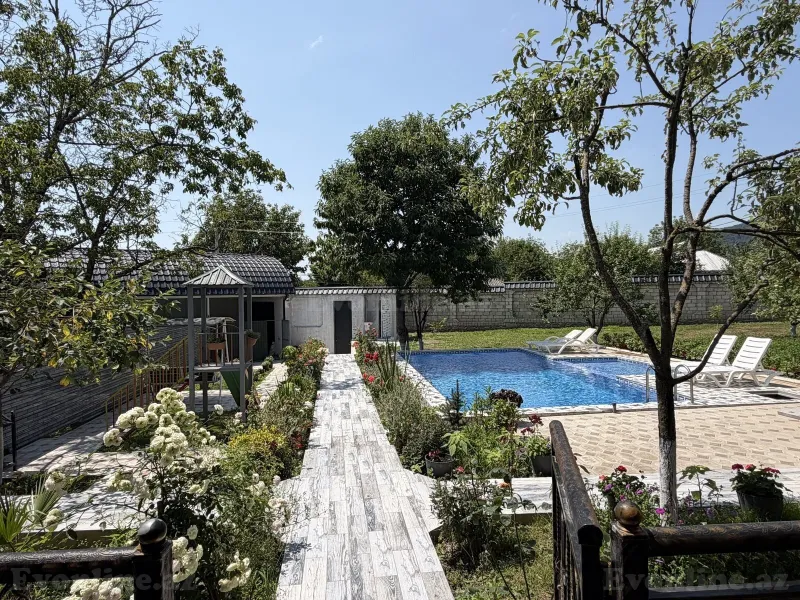 Kirayə verilir 4 otaqlı Həyət evi 150 m² Qəbələ - şəkil 2