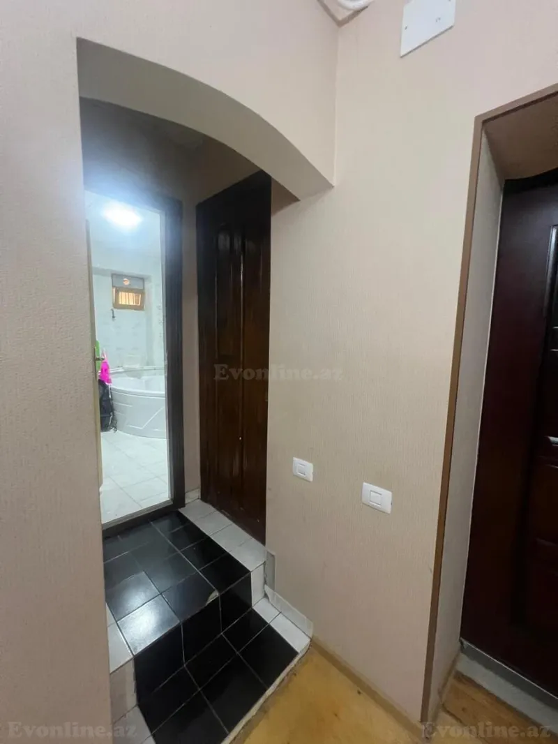 Kirayə verilir 5 otaqlı Mənzil Köhnə tikili 140 m² Nəriman Nərimanov m. - şəkil 12