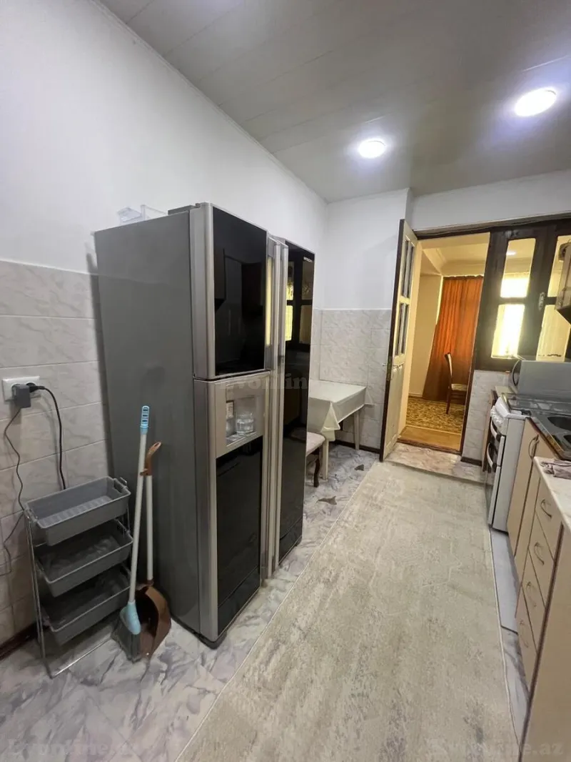 Kirayə verilir 5 otaqlı Mənzil Köhnə tikili 140 m² Nəriman Nərimanov m. - şəkil 14