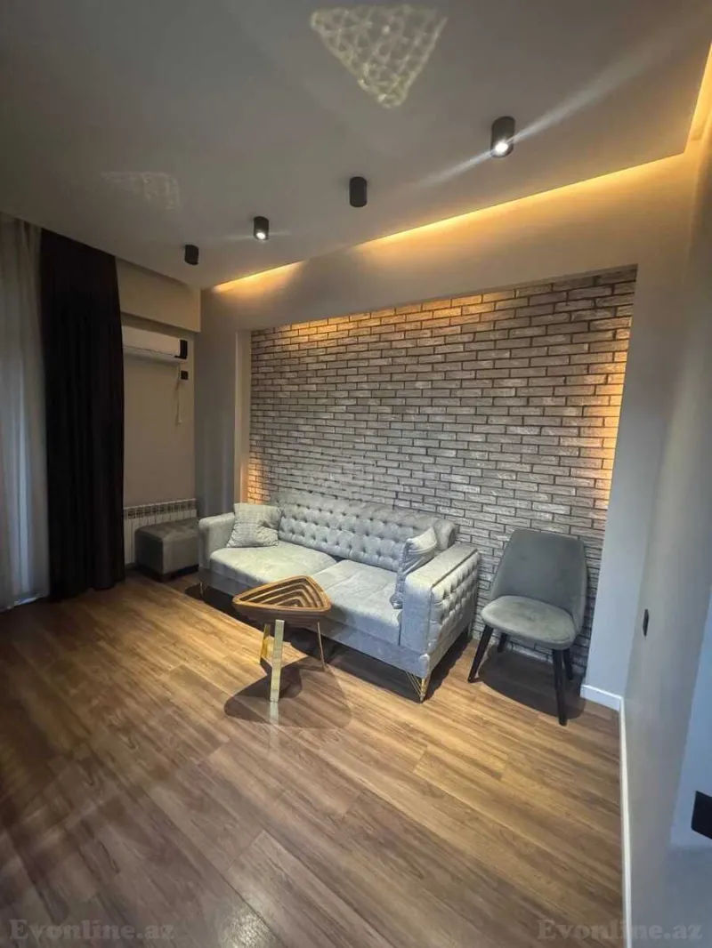 2 otaqlı Mənzil 60 m² 28 May m. Kirayə verilir