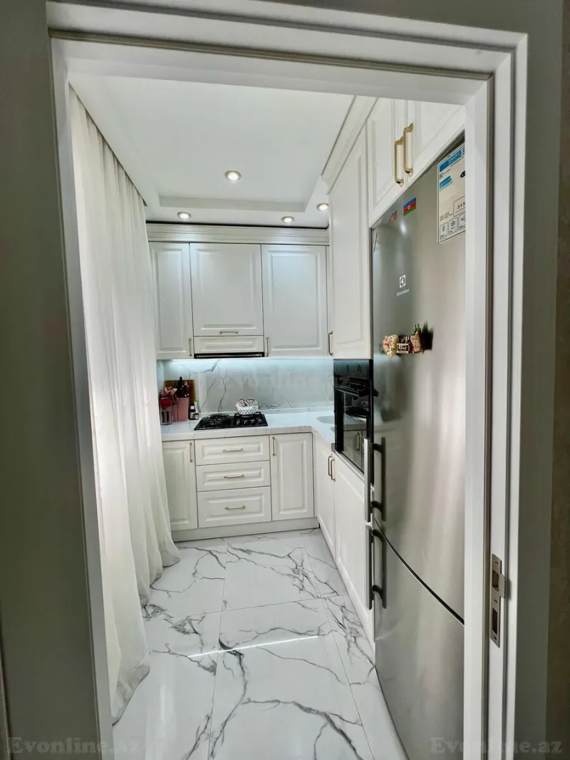 Satılır 3 otaqlı Mənzil Köhnə tikili 70 m² Memar Əcəmi m. - şəkil 9