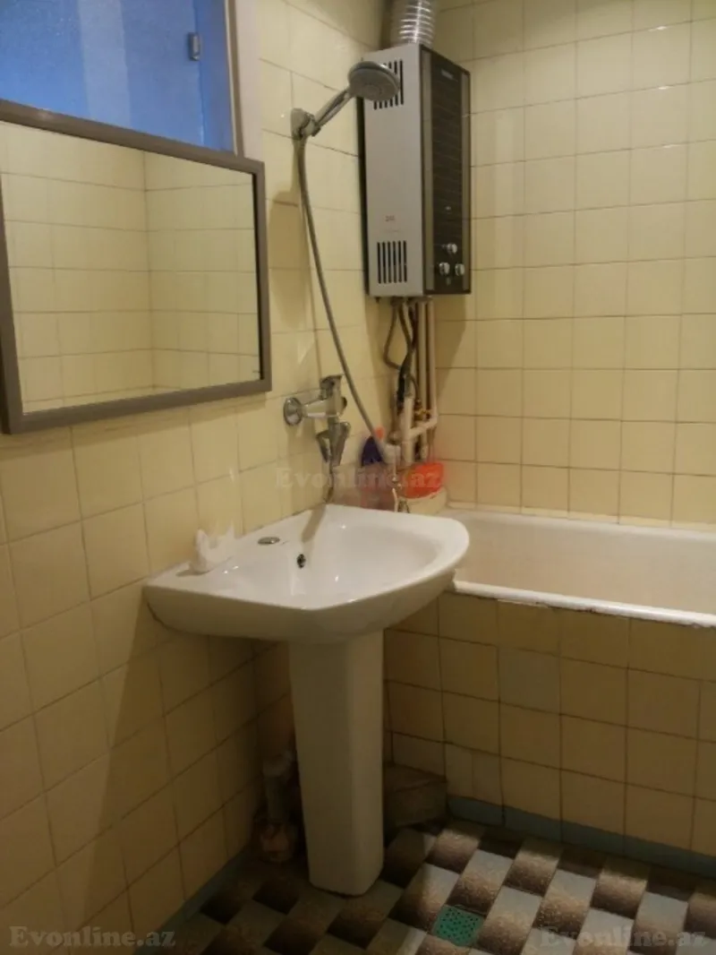 Satılır 3 otaqlı Mənzil Köhnə tikili 85 m² Nəsimi m. - şəkil 10