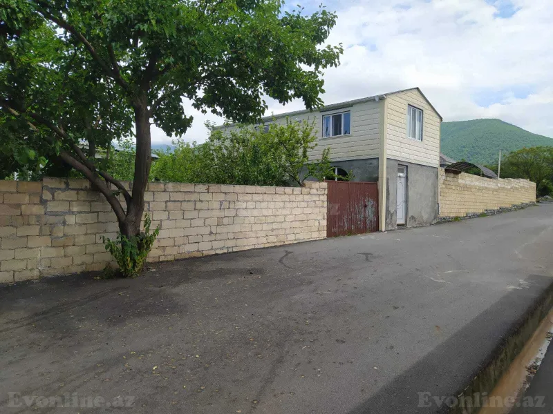 Kirayə verilir 2 otaqlı Həyət evi 50 m² Qax