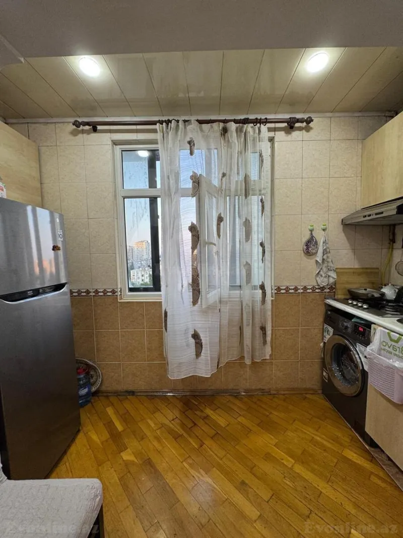 Satılır 2 otaqlı Mənzil Köhnə tikili 65 m² 20 Yanvar m. - şəkil 10