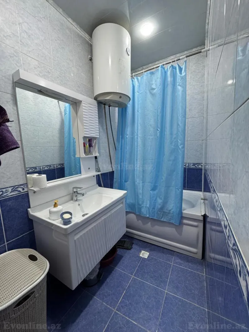 Satılır 2 otaqlı Mənzil Köhnə tikili 65 m² 20 Yanvar m. - şəkil 17