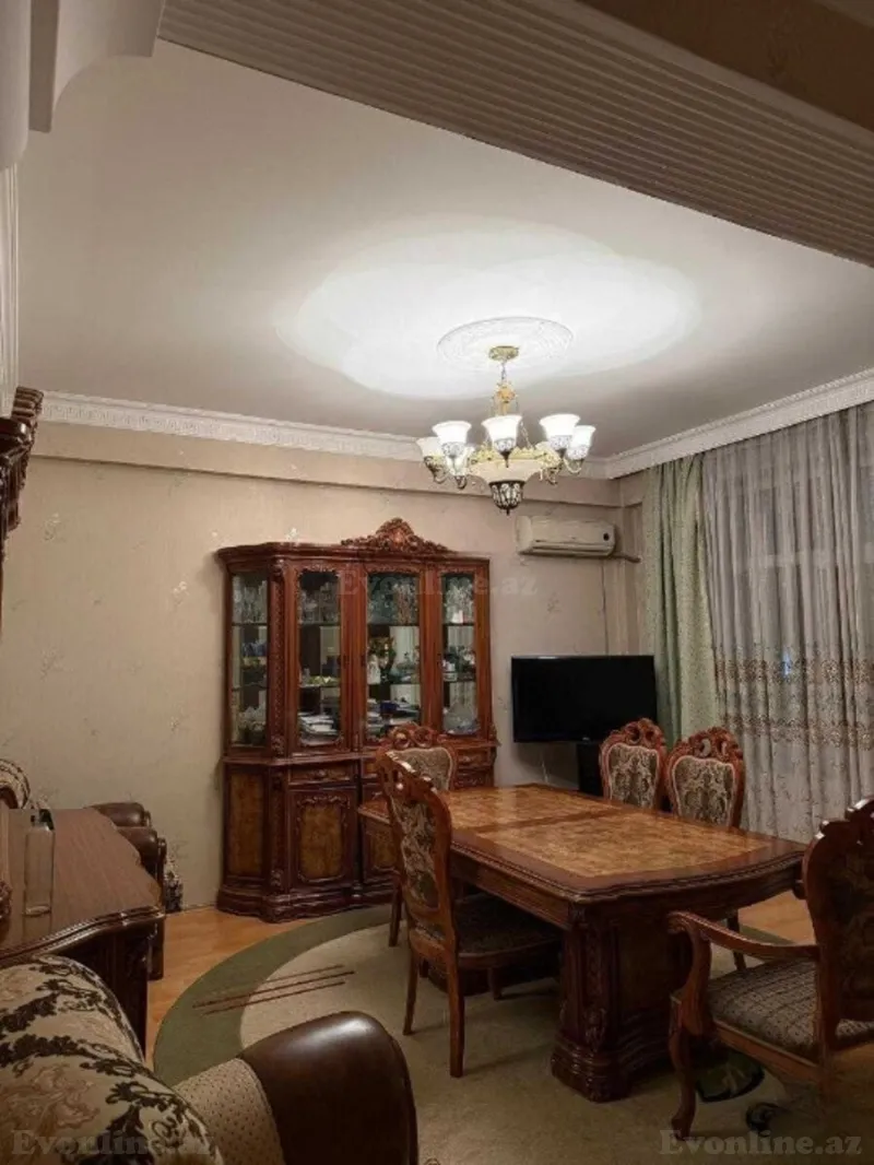 3 otaqlı Mənzil 106 m² Xalqlar Dostluğu m. Satılır