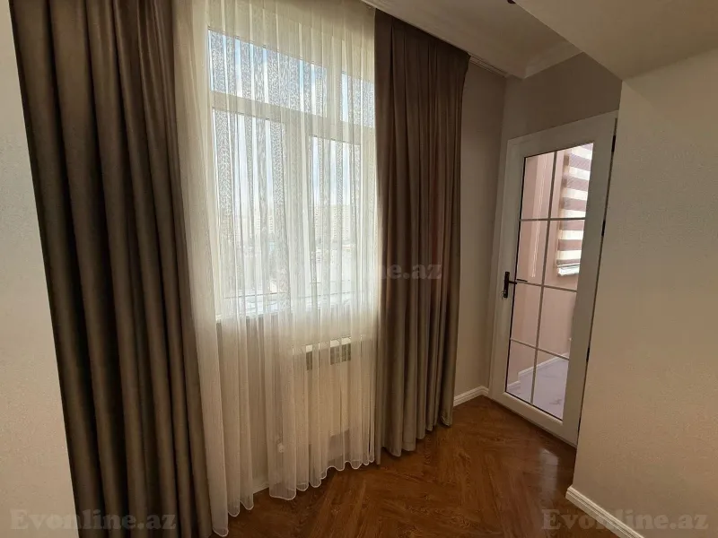 Satılır 3 otaqlı Mənzil Köhnə tikili 65 m² Xalqlar Dostluğu m. - şəkil 3