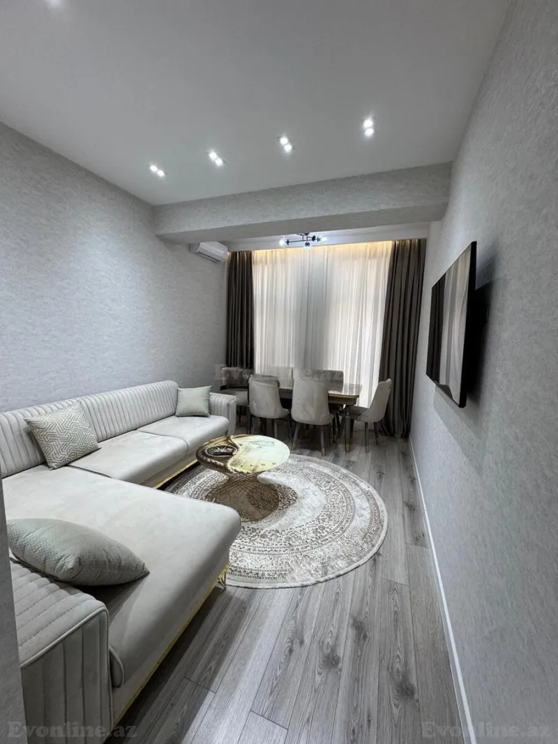 3 otaqlı Mənzil 110 m² Nizami m. Kirayə verilir