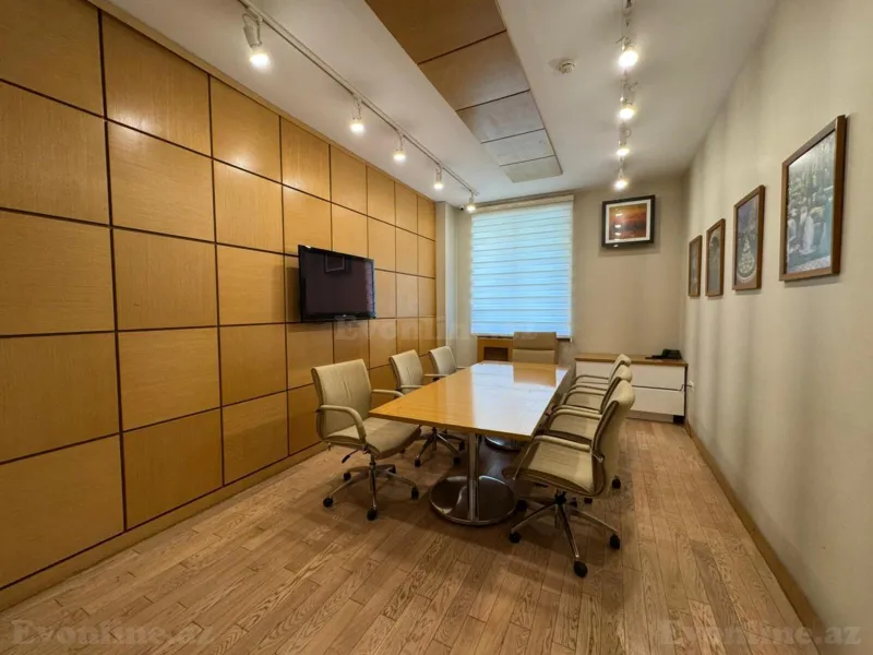 7 otaqlı Ofis 275 m² Nəsimi r. Kirayə verilir