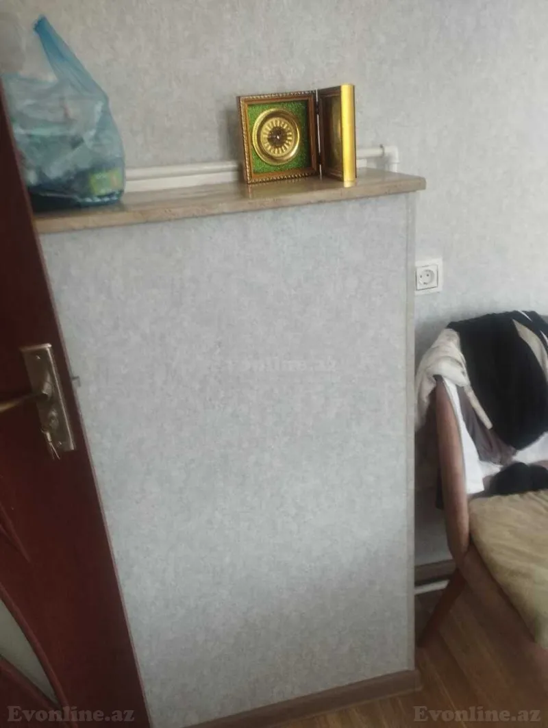 Satılır 3 otaqlı Mənzil Köhnə tikili 60 m² Neftçilər m. - şəkil 2