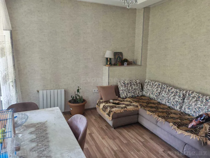 Satılır 3 otaqlı Mənzil Köhnə tikili 60 m² Neftçilər m. - şəkil 4